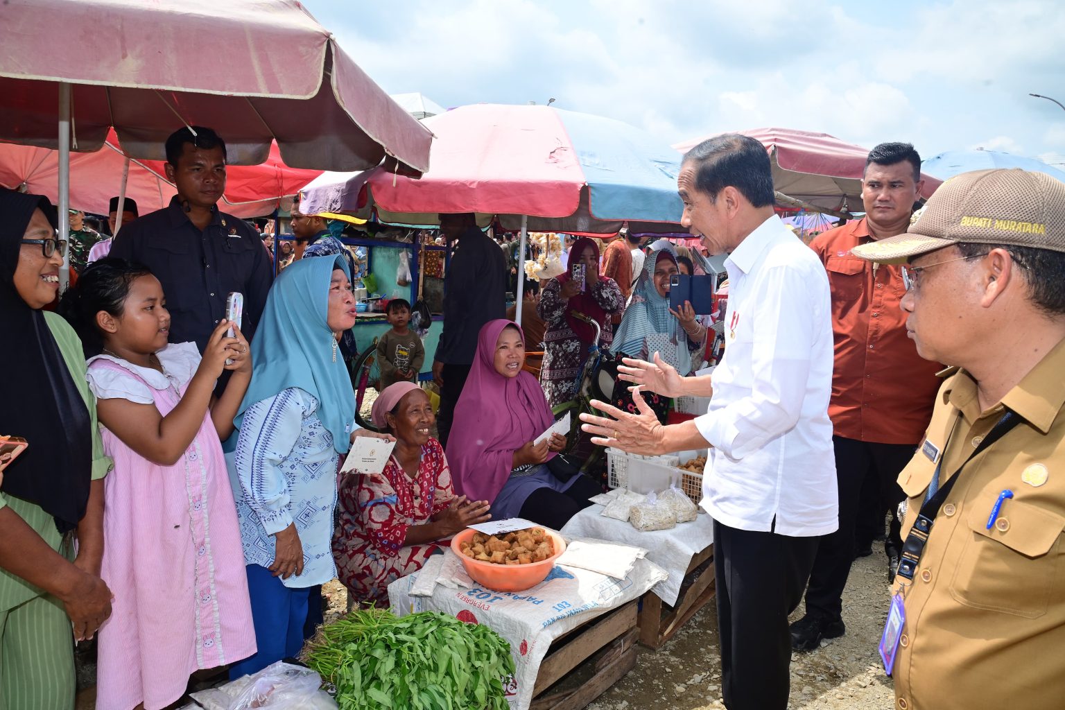 Presiden Jokowi Tinjau Pasar Lawang Agung Kabupaten Musi Rawas Utara